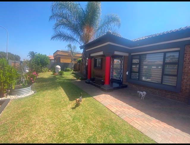 3 BEDROOM HOUSE FOR SALE IN AERORAND
